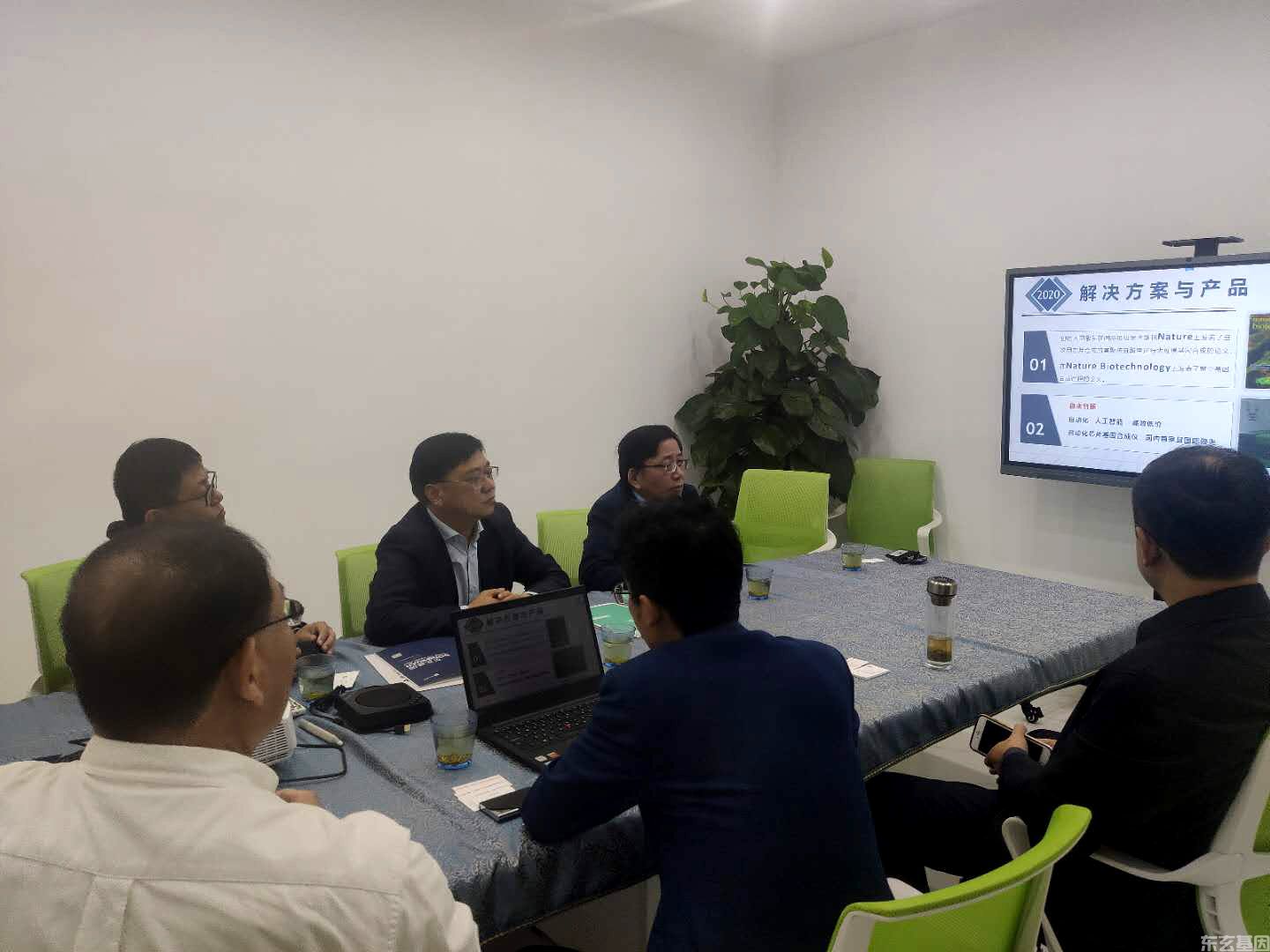 基因合成-上海金桥集团南汇投资相关领导考察交流